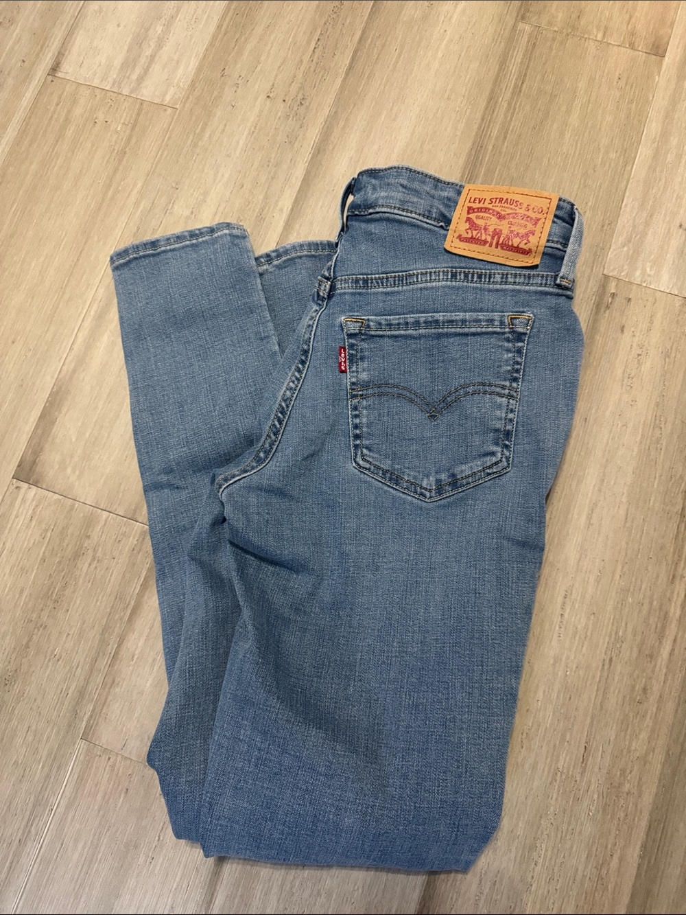 Levi's Women's Light Blue Skinny jeans